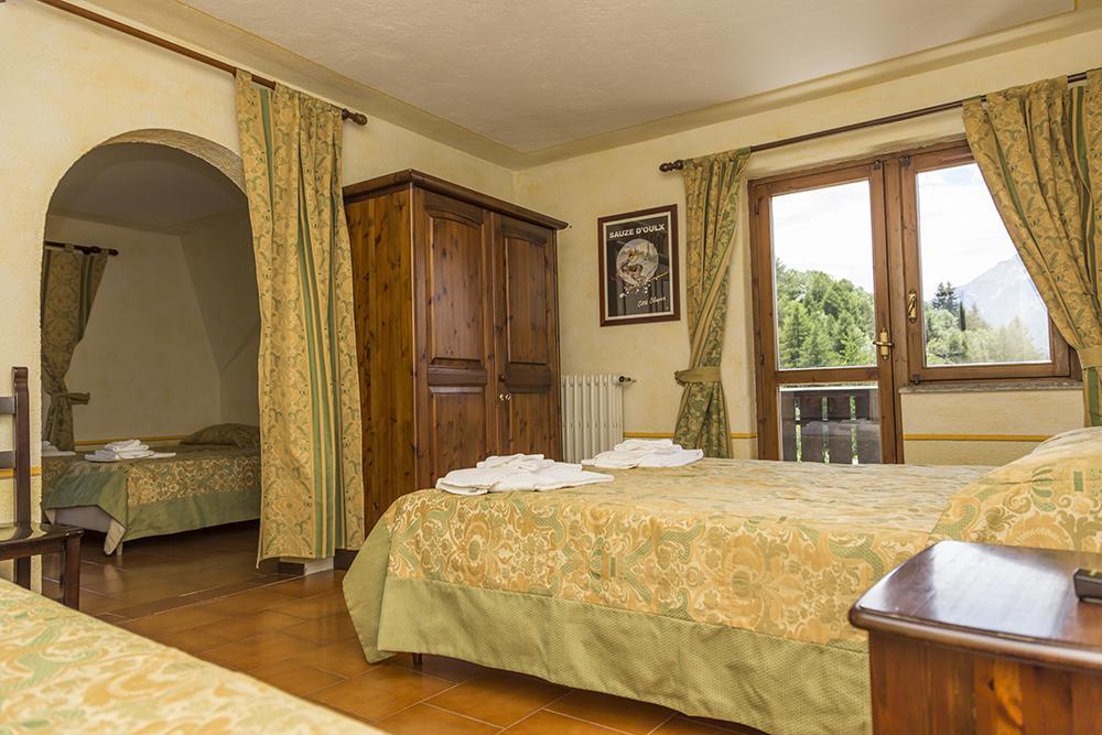 Hotel La Fontaine Oulx Extérieur photo